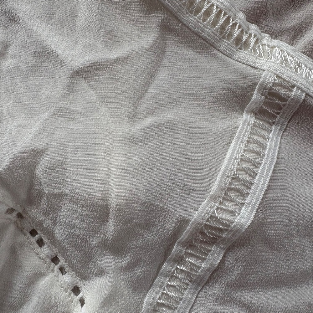 Blouse - Picture 2 of 5